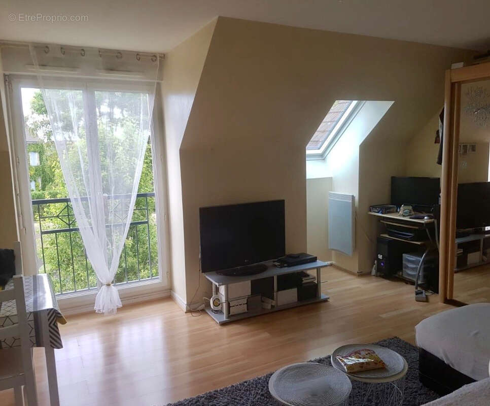 Appartement à MESSY