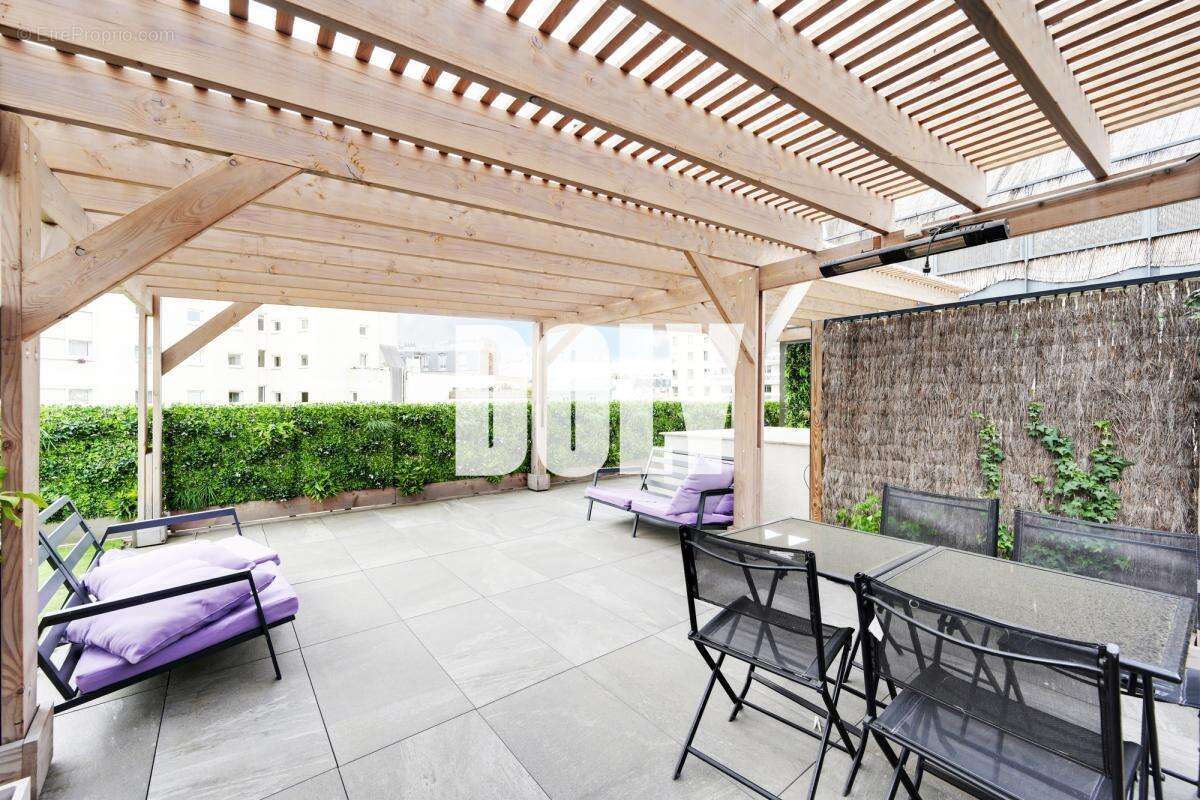 Appartement à PARIS-19E