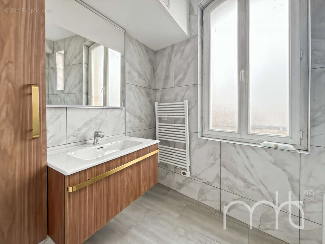 Appartement à BOIS-COLOMBES