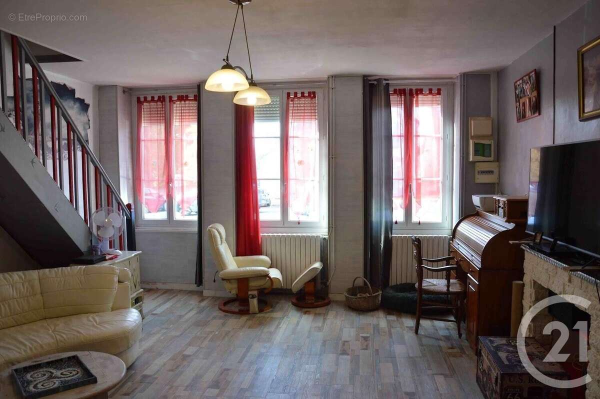 Maison à MESVES-SUR-LOIRE