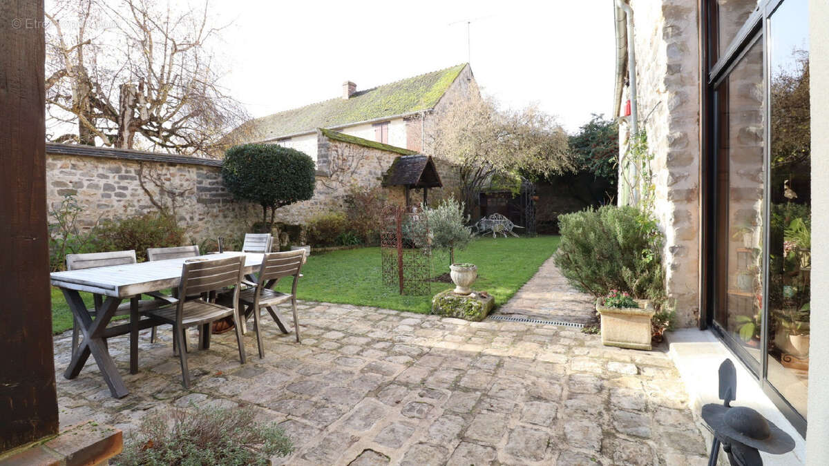 Maison à MOIGNY-SUR-ECOLE