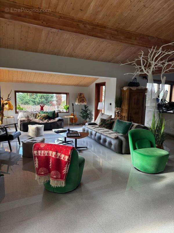 Maison à LA FOUILLOUSE