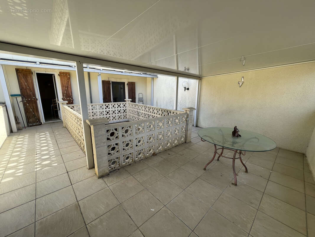 Maison à SAINT-JUERY
