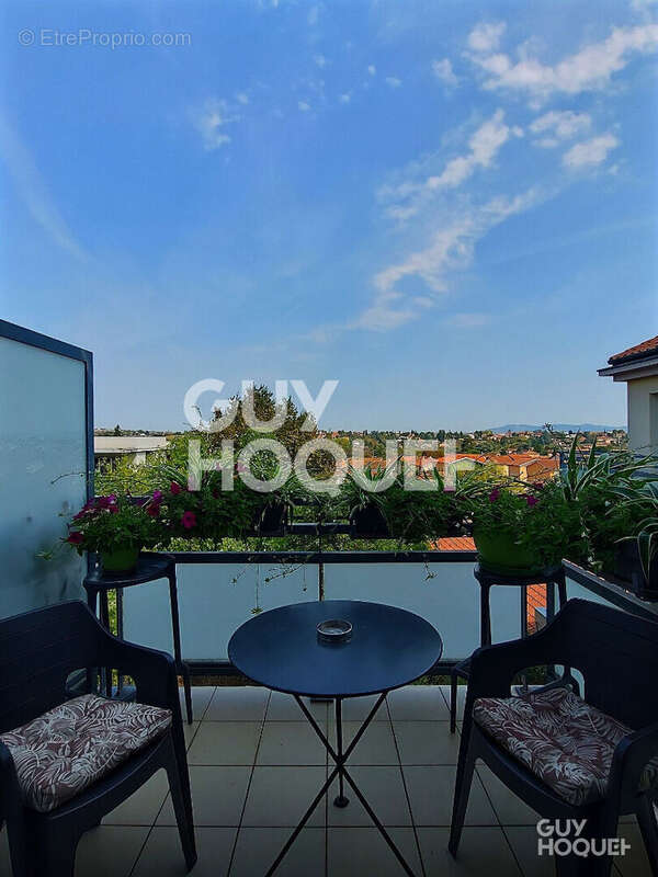 Appartement à CRAPONNE