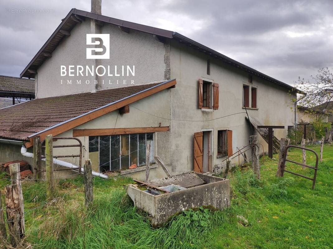 Maison à VILLEREVERSURE