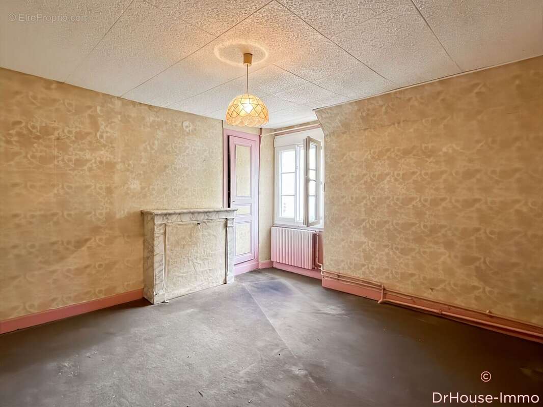 Maison à AIX-EN-OTHE