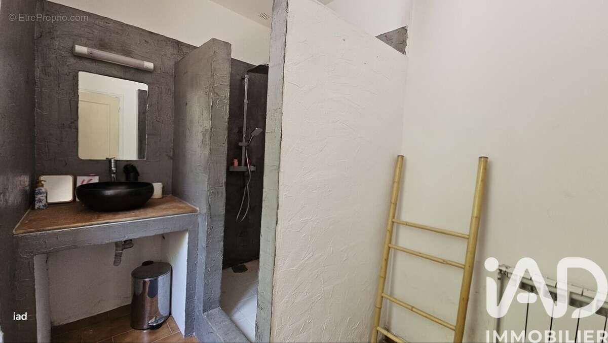 Maison 150 m² à Venejan  - photo 9