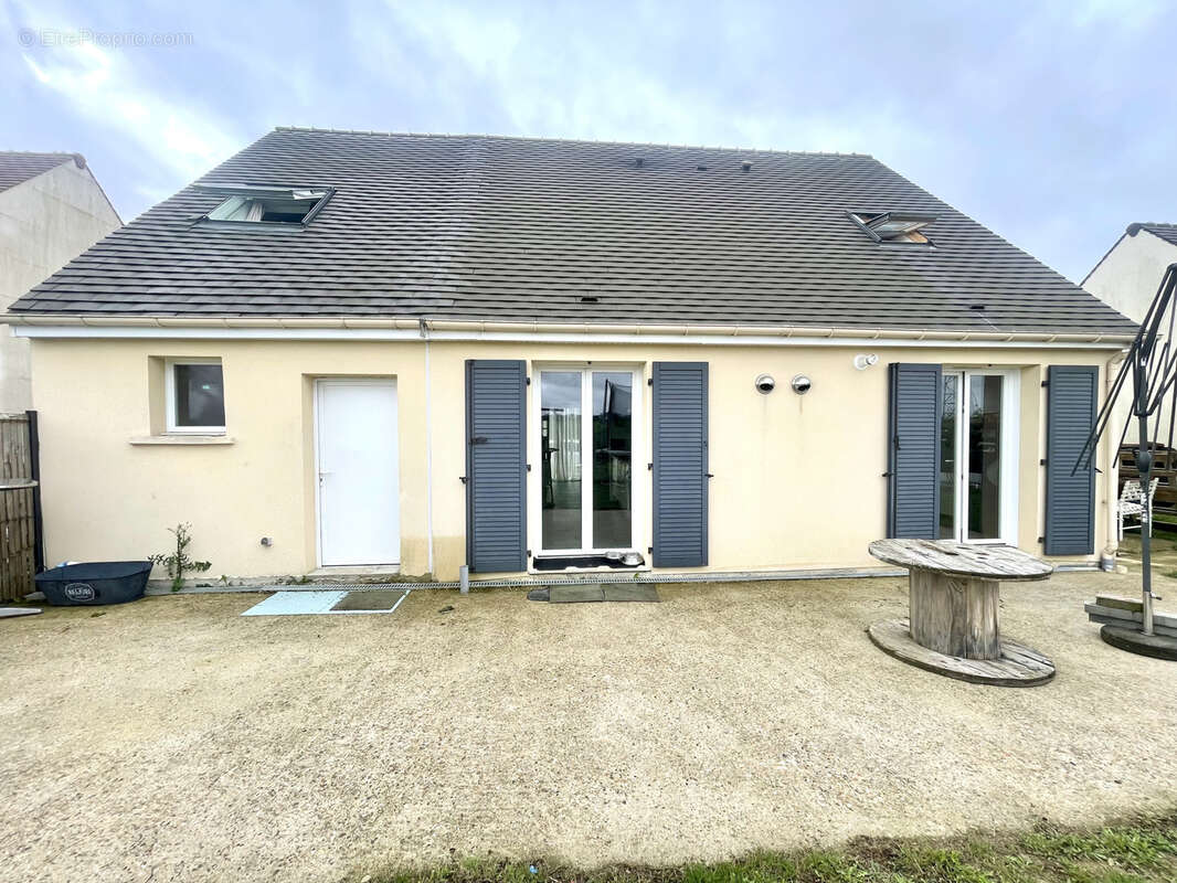 Maison à NEUILLY-EN-THELLE