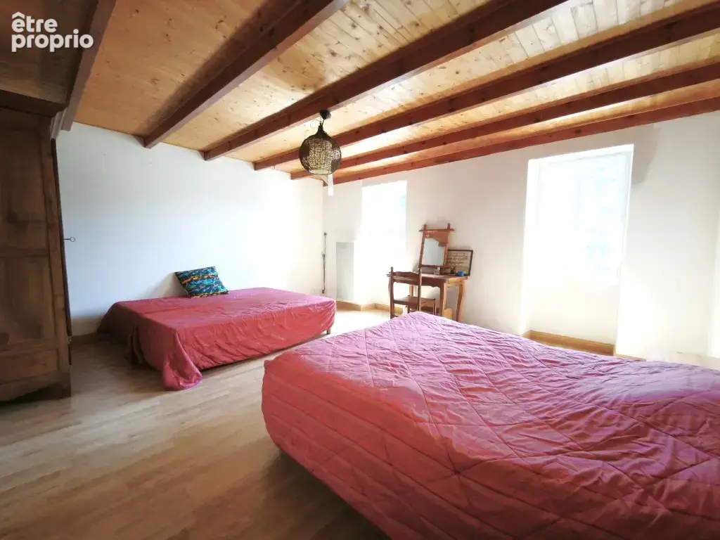 Maison 170 m² à Berneuil  - photo 9