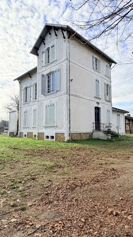 Appartement à SAINT-PIERRE-DU-MONT