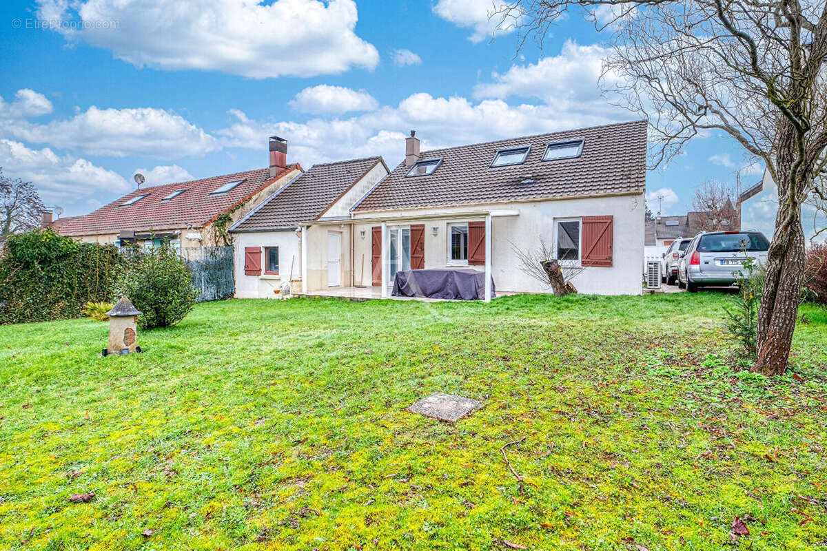 Maison à CHESSY