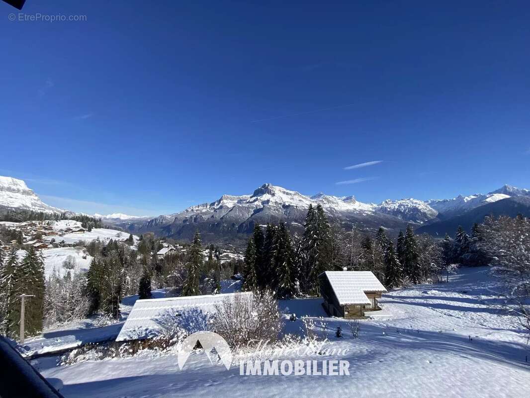 Appartement à COMBLOUX
