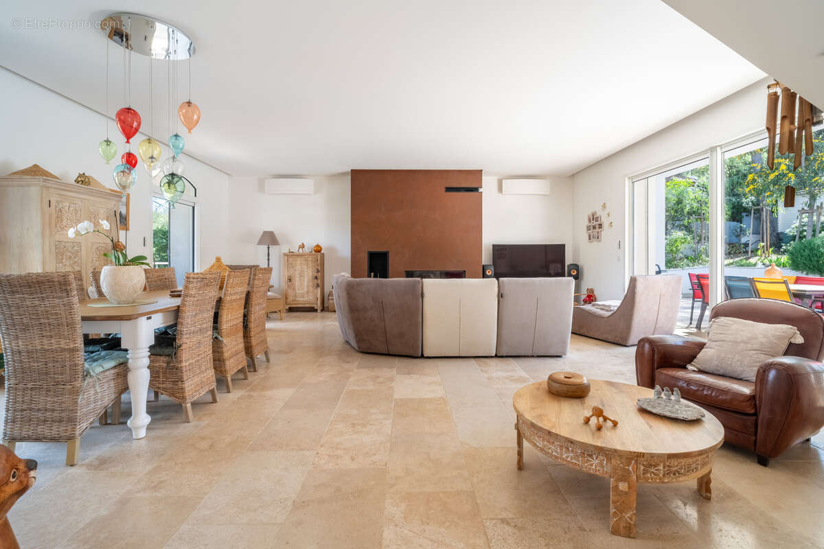 Maison à SIX-FOURS-LES-PLAGES