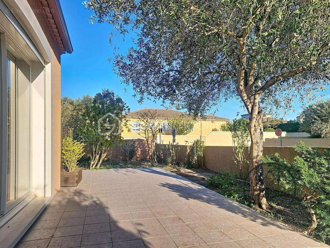 Maison à COLOMBIERS