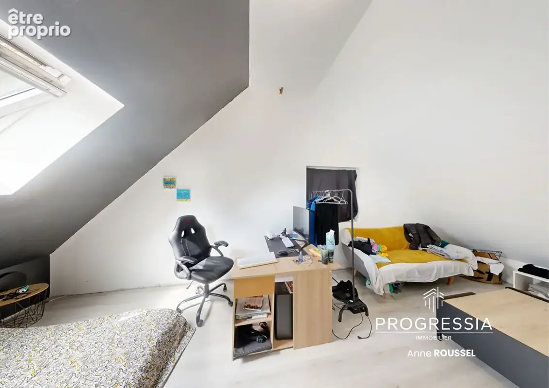 SAINT-SAUVEUR-D'EMALLEVILLE- Pavillon traditionnel avec sous-sol complet. - photo 8