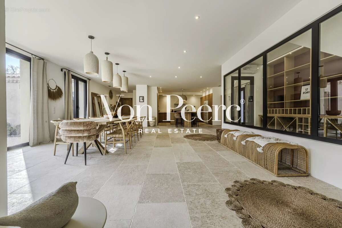 Maison à SAINT-REMY-DE-PROVENCE