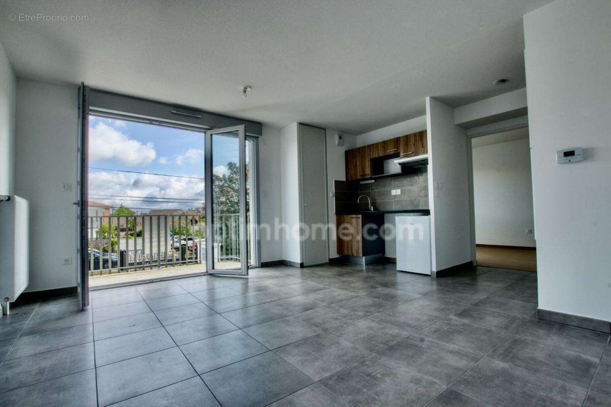 Appartement T2 en R+1 sur EAUNES (31600) - photo 3