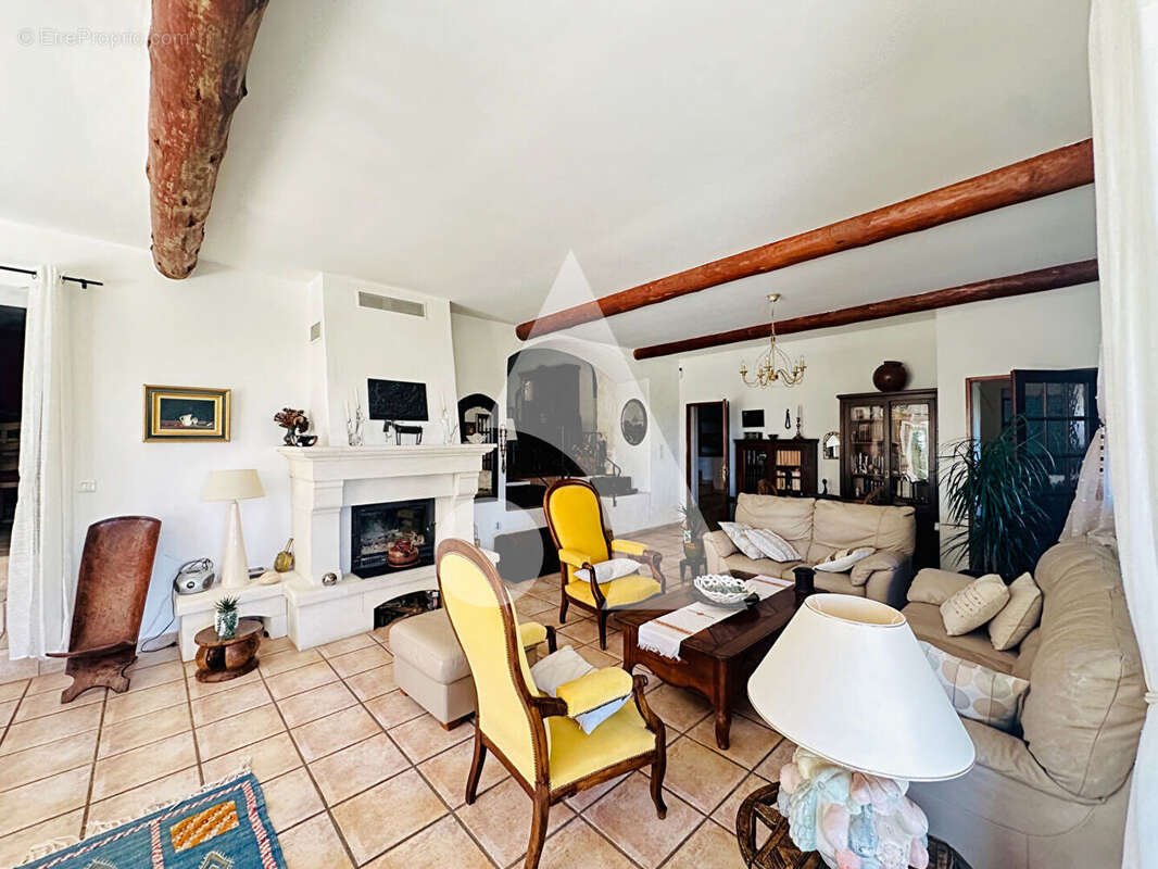 Maison à PERTUIS