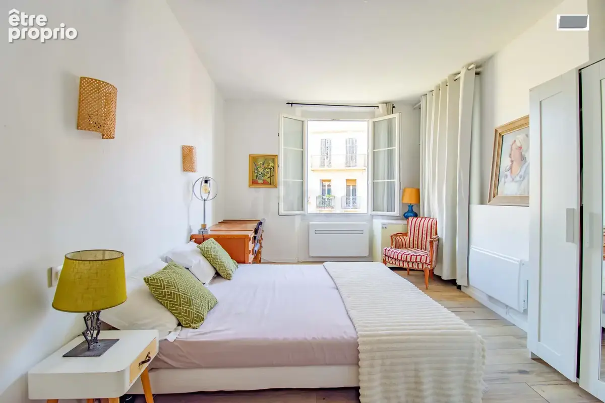 Toulon centre - tres bel appartement renove 3 chambres - photo 14