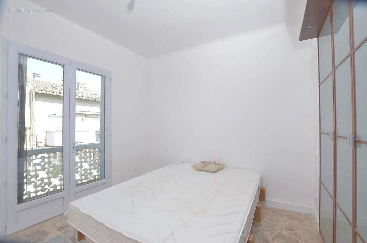 Appartement t2 rive droite 1er etage - photo 6