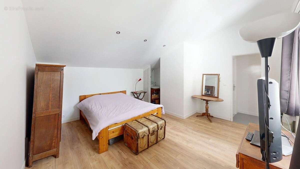 Appartement à SAINT-MAUR-DES-FOSSES