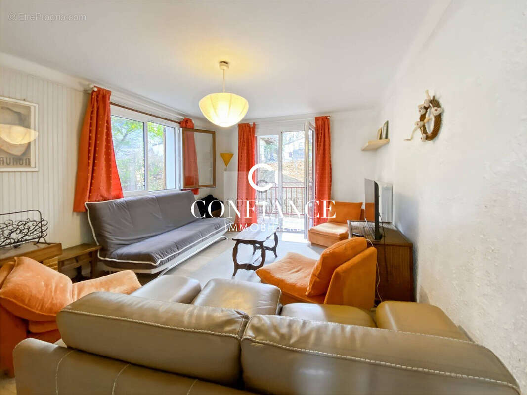 Appartement 53 m² à Saint-Etienne-De-Tinee  - photo 2