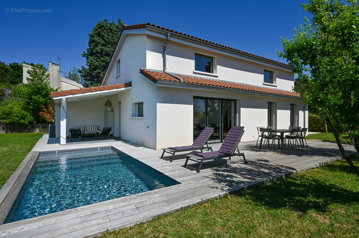 Maison à TERNAY