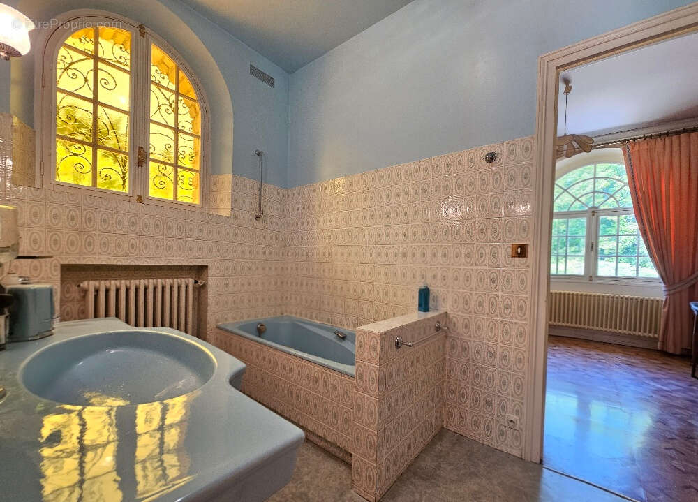 Maison 322m² à roullet-saint-estèphe - photo 14