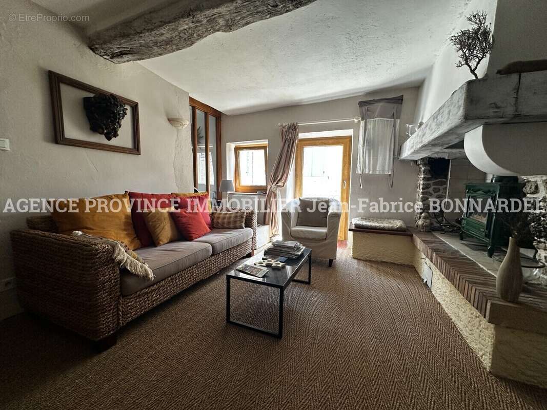 Maison à CHANTEMERLE-LES-GRIGNAN