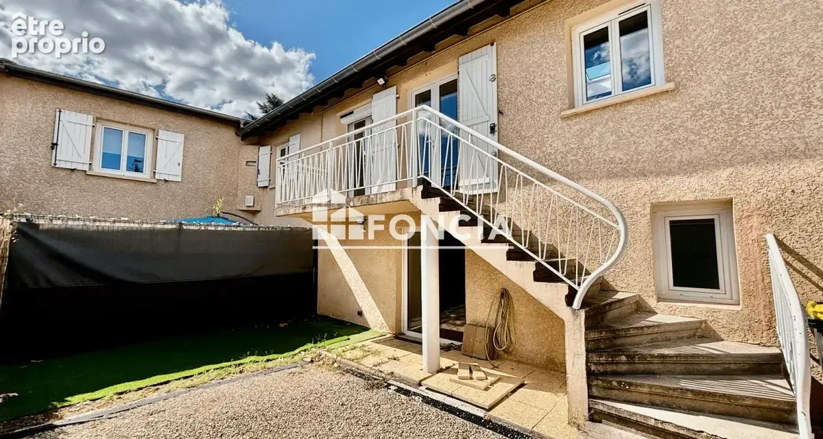 Appartement à CRAPONNE