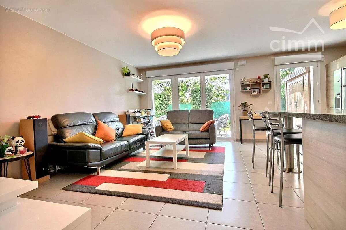 Appartement à MEYLAN