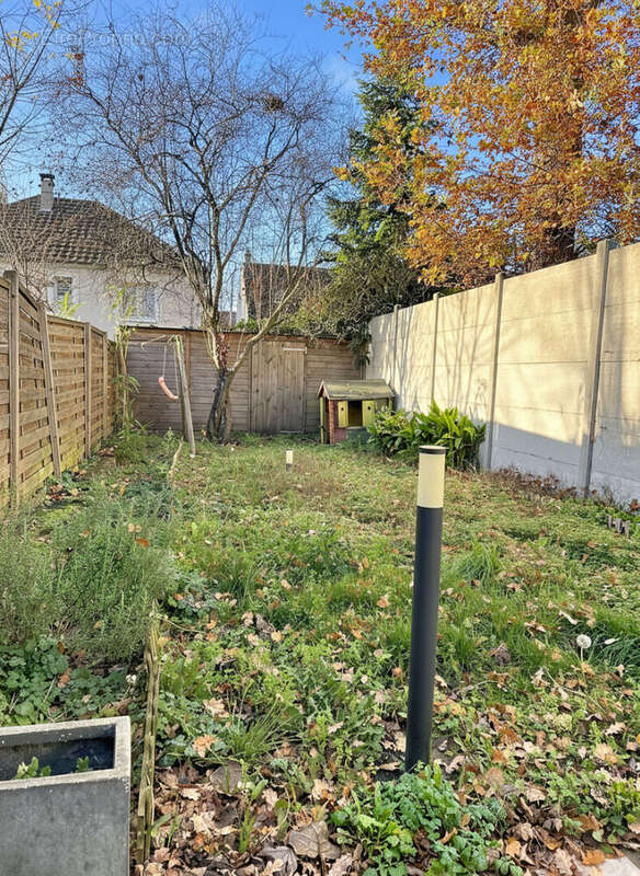 Maison à LIVRY-GARGAN