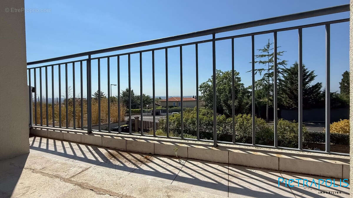 Appartement 70 m² à Caluire-Et-Cuire  - photo 5