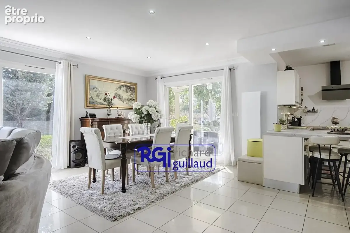 Maison plain-pied 133 m², 4 ch. Garage + Terrain clos de 1 065 m² - photo 5
