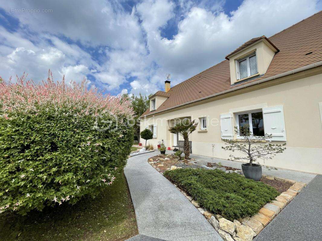 Maison à BOIS-LE-ROI