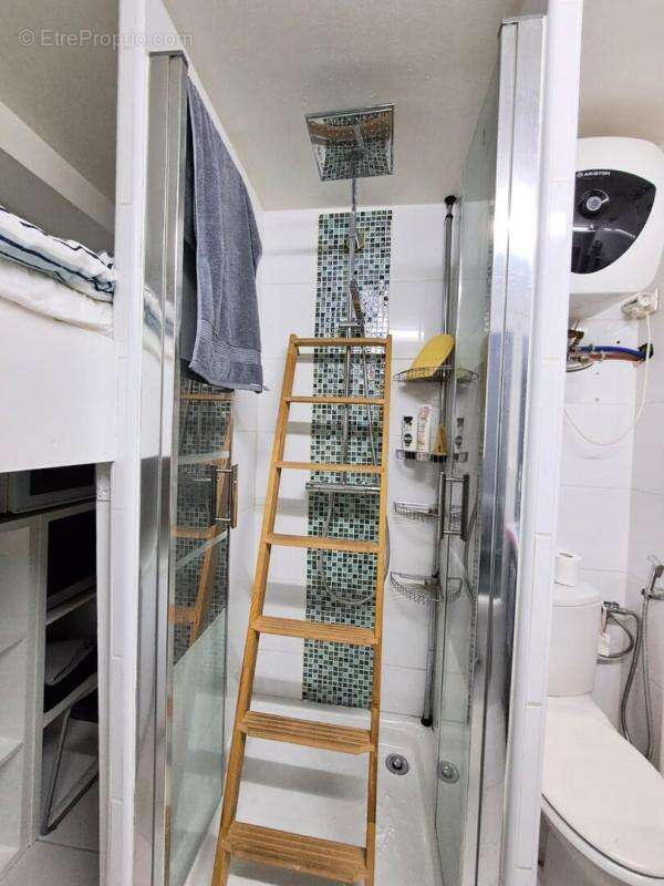 Appartement à PARIS-1E