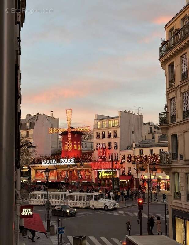 Appartement à PARIS-9E