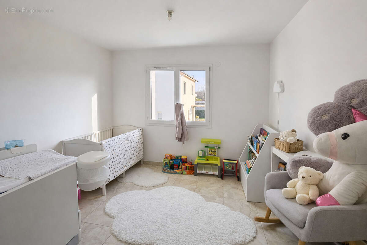 Maison à SALAISE-SUR-SANNE