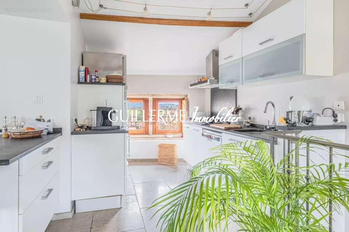 Appartement à DARDILLY
