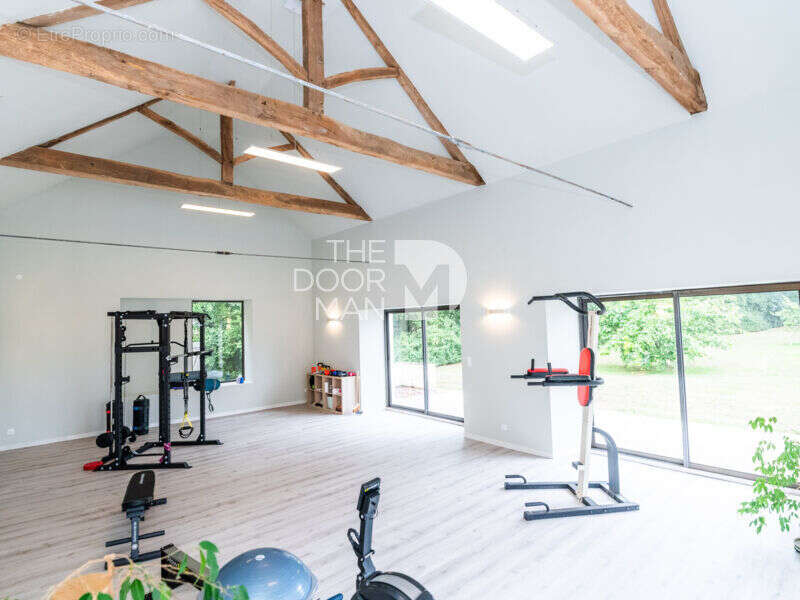 Maison à COSSE-LE-VIVIEN