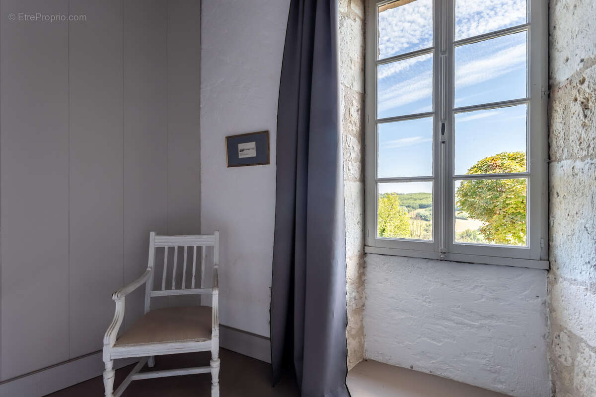 Maison en pierre avec annexe, piscine et jardin - photo 39