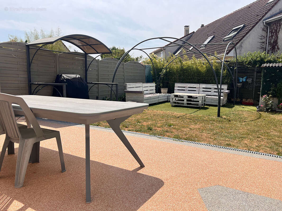 Maison 3 chambres, 1 bureau, garage, jardin - photo 2
