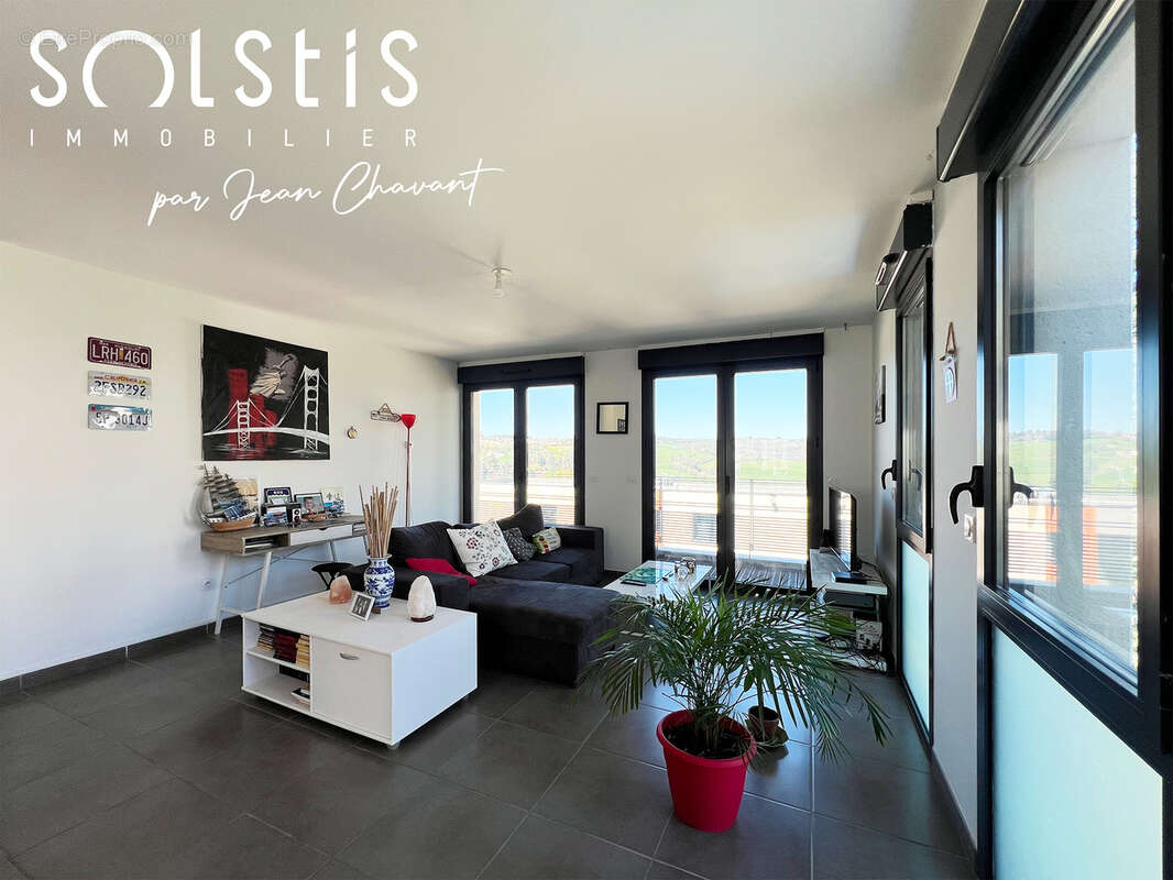 *** bel appartement de 86 m2 avec un extérieur privatif de 231 m2 *** - photo 3