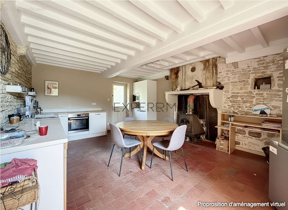 Maison à OZENAY