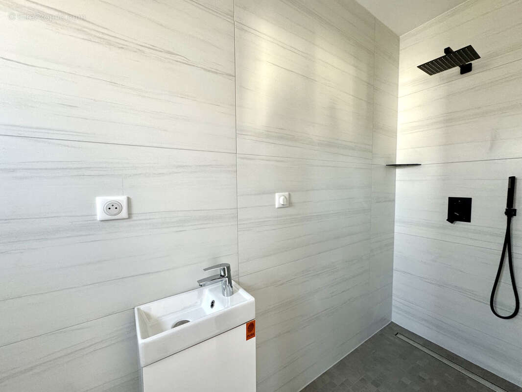ZILLISHEIM - Maison récente et moderne de 150m2 - Proche Collège Épiscopal - photo 6