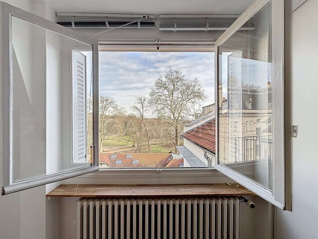 Appartement à LYON-6E