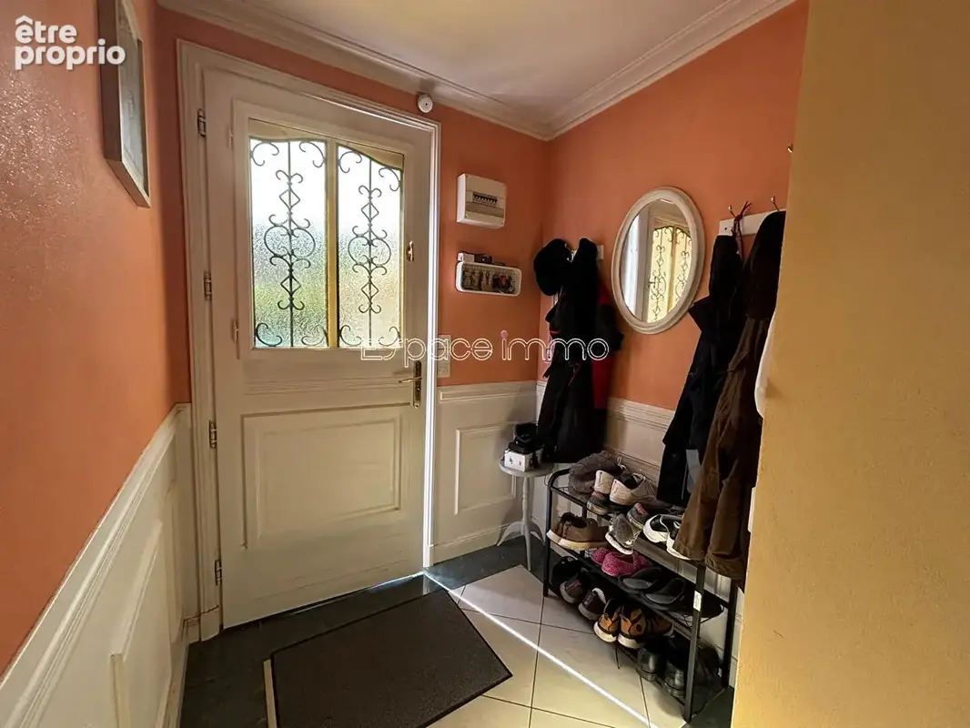 Maison individuelle - 126m² - 4 chambres - Sous sol et Garage - MONTVILLE - photo 2
