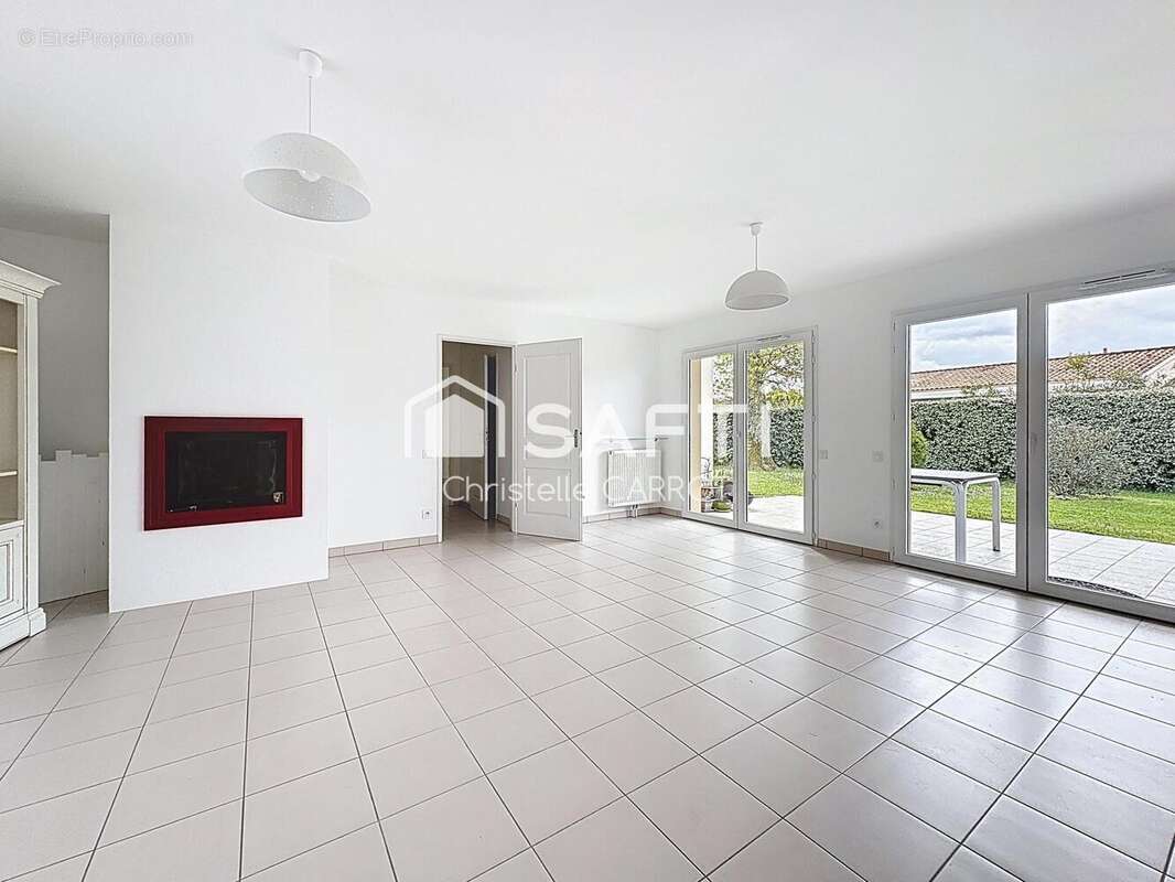 Photo 6 - Maison à IZON