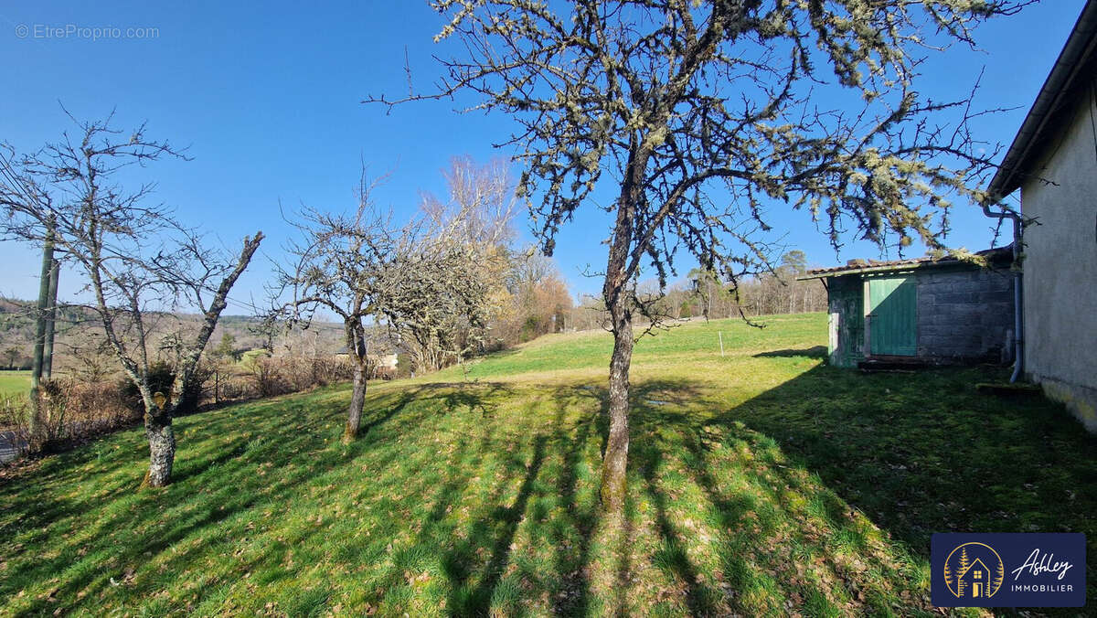 Maison à SAINT-HILAIRE-LUC