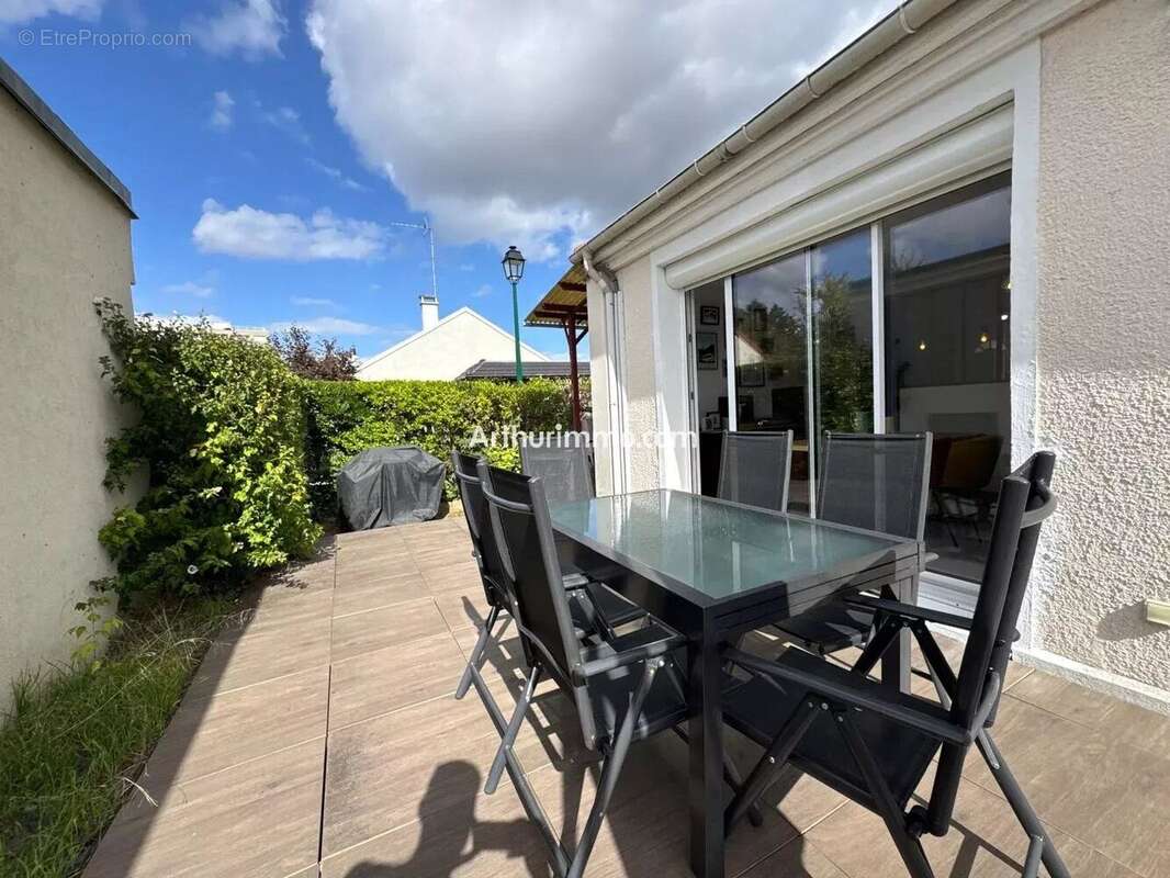 Maison à SUCY-EN-BRIE